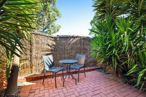 Chambre Deluxe, plusieurs lits (Deluxe Triple Room) | 1 chambre, literie de qualité supérieure, couette en duvet d'oie