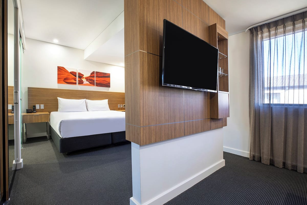 Executive-sviitti, 1 suuri parisänky (Executive Suite) | 1 makuuhuone, ylelliset vuodevaatteet, untuvapeitot