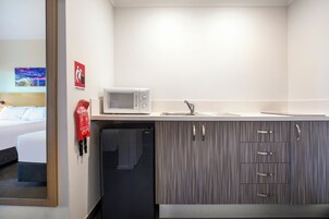 华丽客房, 多张床 (Deluxe Triple Room) | 1 多间卧室、高档床上用品、羽绒被、加厚床垫