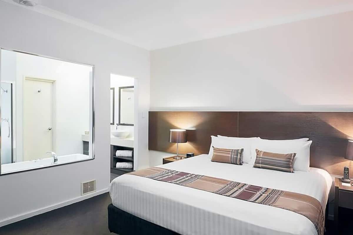 1 bedroom, premium bedding, down duvets, pillow-top beds