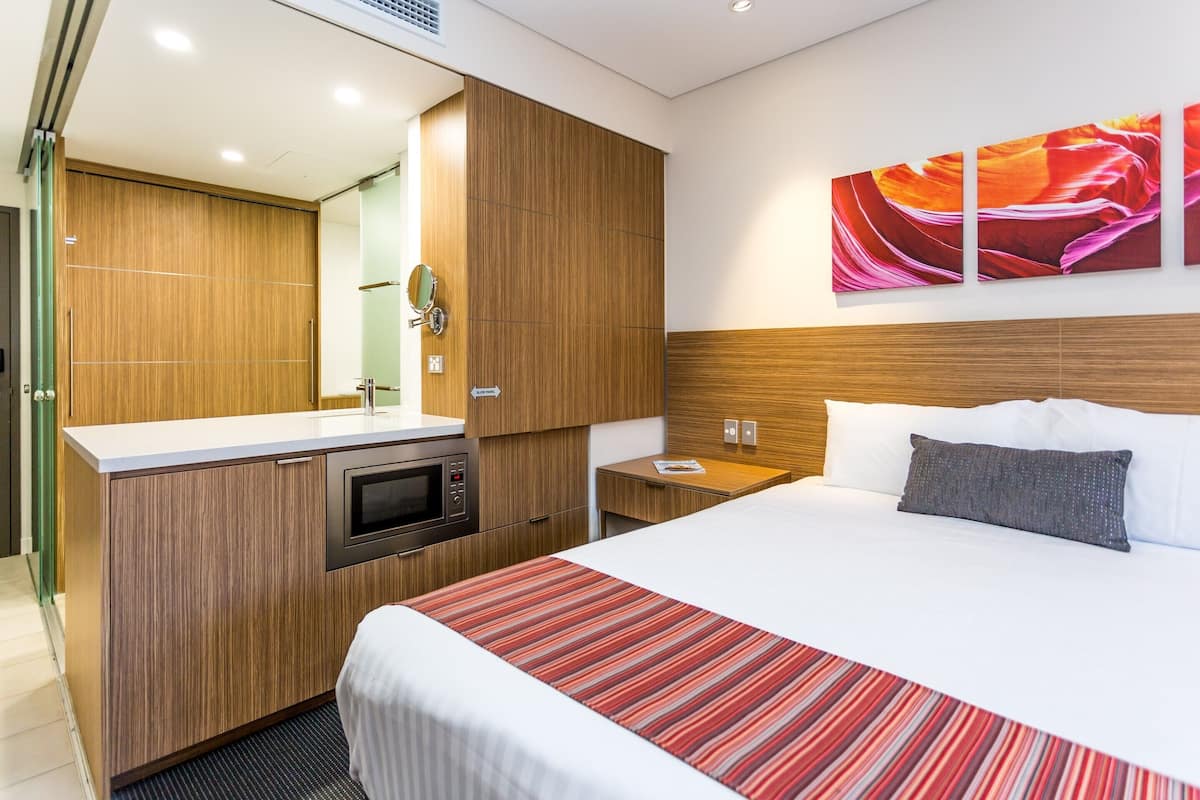 1 bedroom, premium bedding, down duvets, pillow-top beds