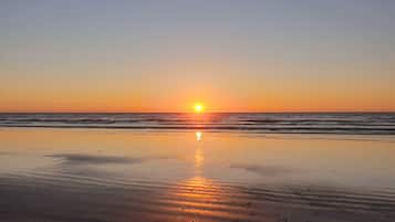 Una playa cerca