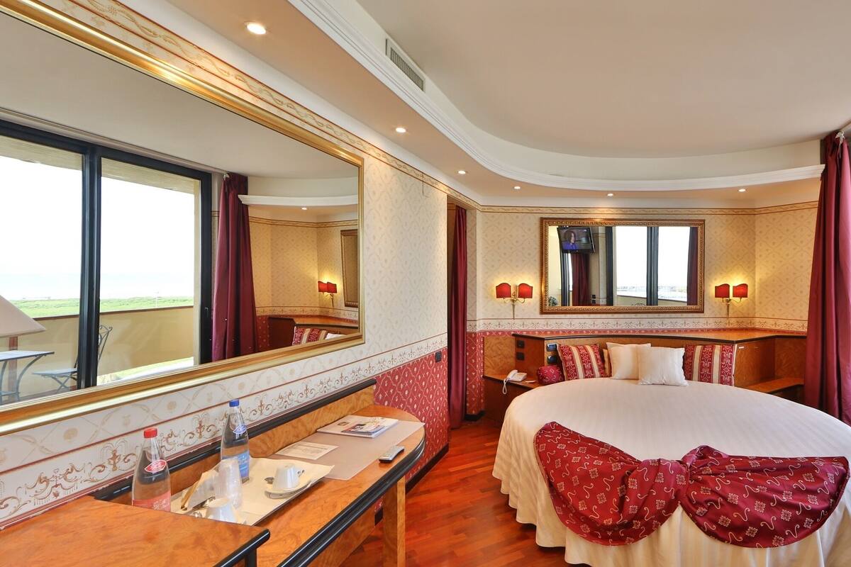 Panoramic Studio Suite | Minibar, WiFi (free)