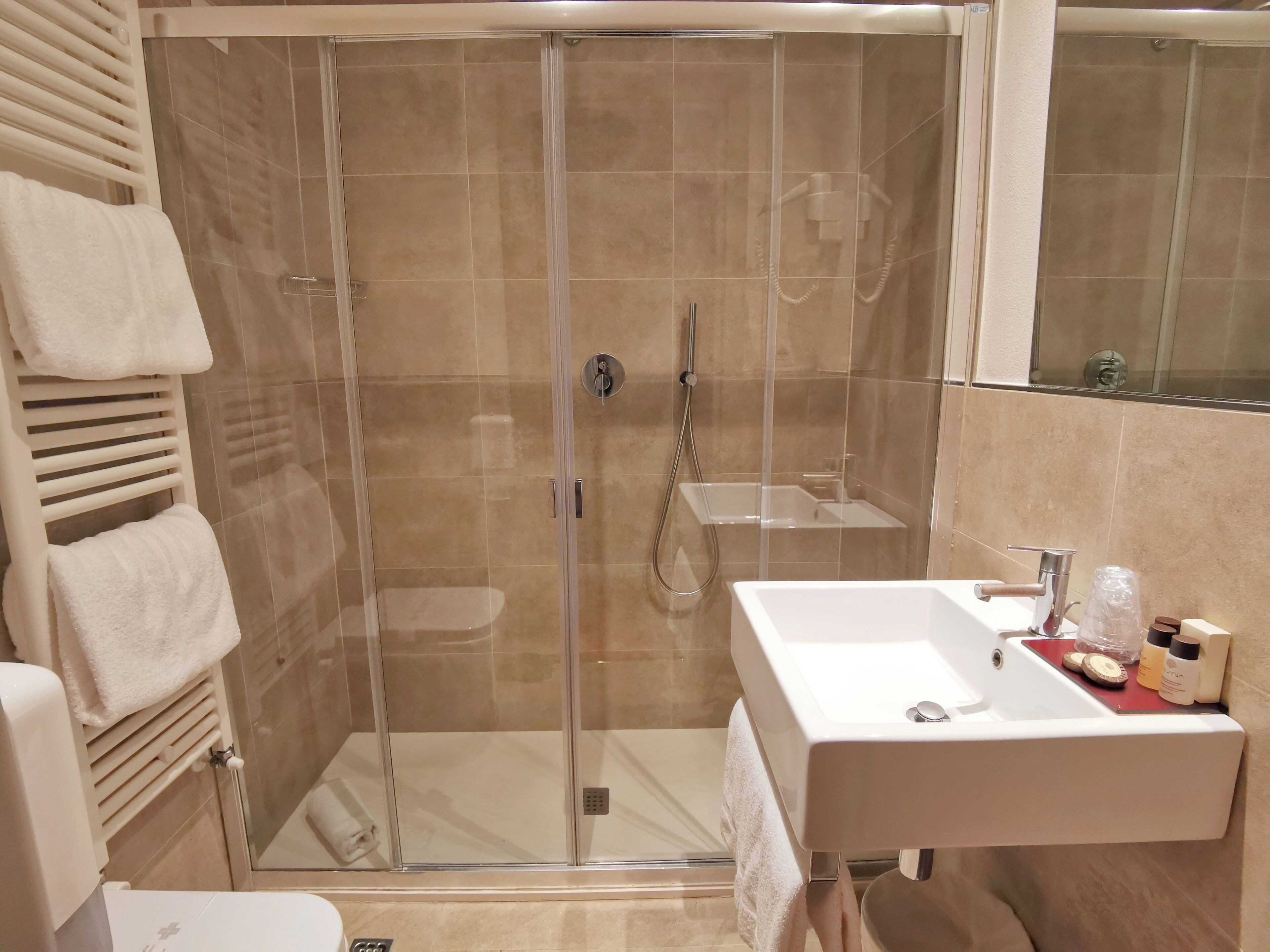 Photo - Hotel President