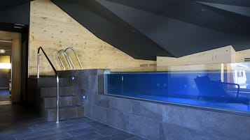 Tina de hidromasaje interior