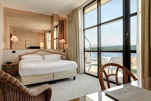 Deluxe Double Room, Partial Sea View