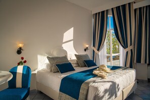Chambre Exécutive, bain à remous, vue mer