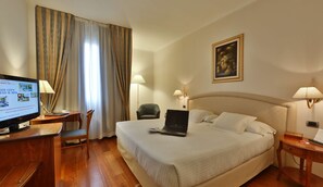 Down duvets, minibar, in-room safe, desk - Best Western Hotel Globus City (Forlì)