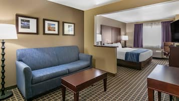 Business-suite - 1 kingsize-seng med sovesofa - køleskab og mikrobølgeovn | Premium-sengetøj, arbejdsområde til bærbare computere