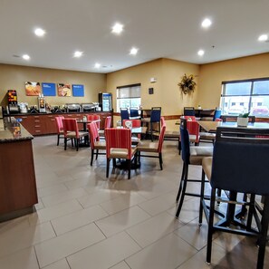 Free daily continental breakfast - Comfort Inn Fort Collins North (Fort Collins)