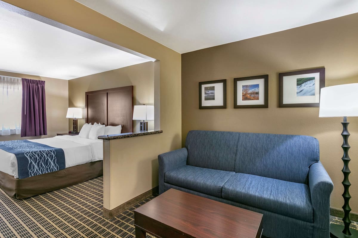 Premium bedding, laptop workspace, blackout drapes, soundproofing
