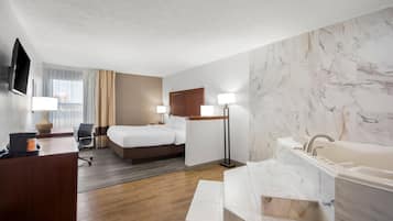 Basic Single Room, 1 King Bed, Non Smoking | Egyptian cotton sheets, premium bedding, blackout drapes