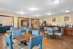 Free daily continental breakfast