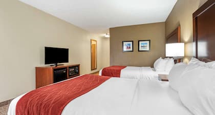 Comfort Inn & Suites Cincinnati Eastgate