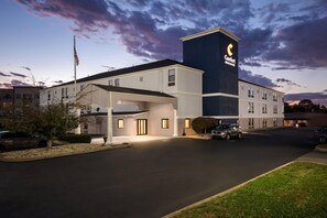 Exterior - Comfort Inn & Suites Cincinnati Eastgate (Cincinnati)