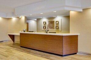 Lobby - Comfort Inn Airport (Roanoke)