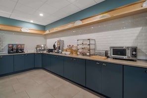 Free daily buffet breakfast
