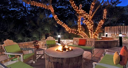Courtyard Cocoa Beach Cape Canaveral