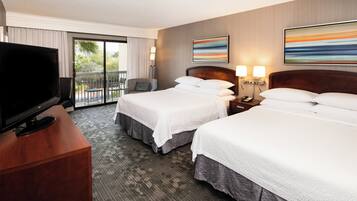 Premium bedding, in-room safe, desk, laptop workspace