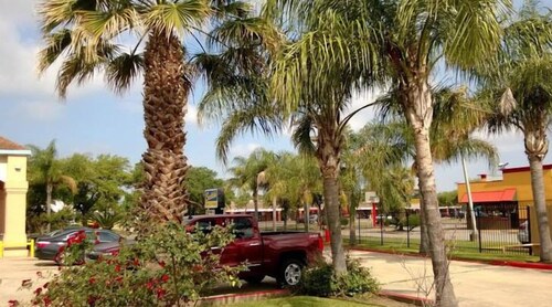 Scottish Inn & Suites - Hobby Airport