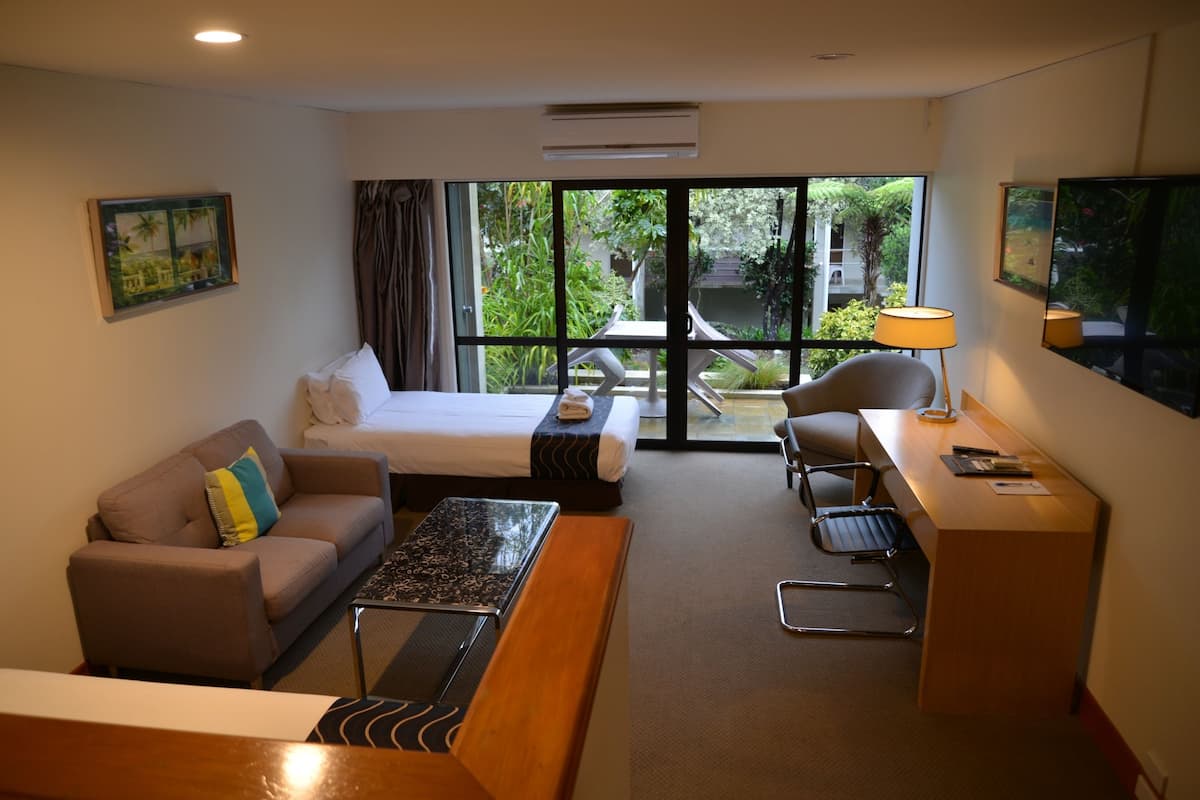 superior room | in-room safe, desk, iron/ironing board, free wifi