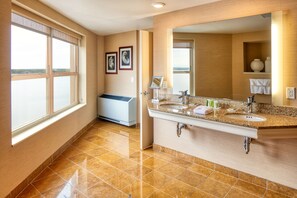 Zimmer, 1 King-Bett, Whirlpool | Whirlwanne