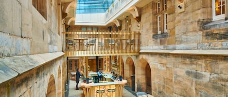 4 restaurants, breakfast, lunch, dinner served; Modern European cuisine