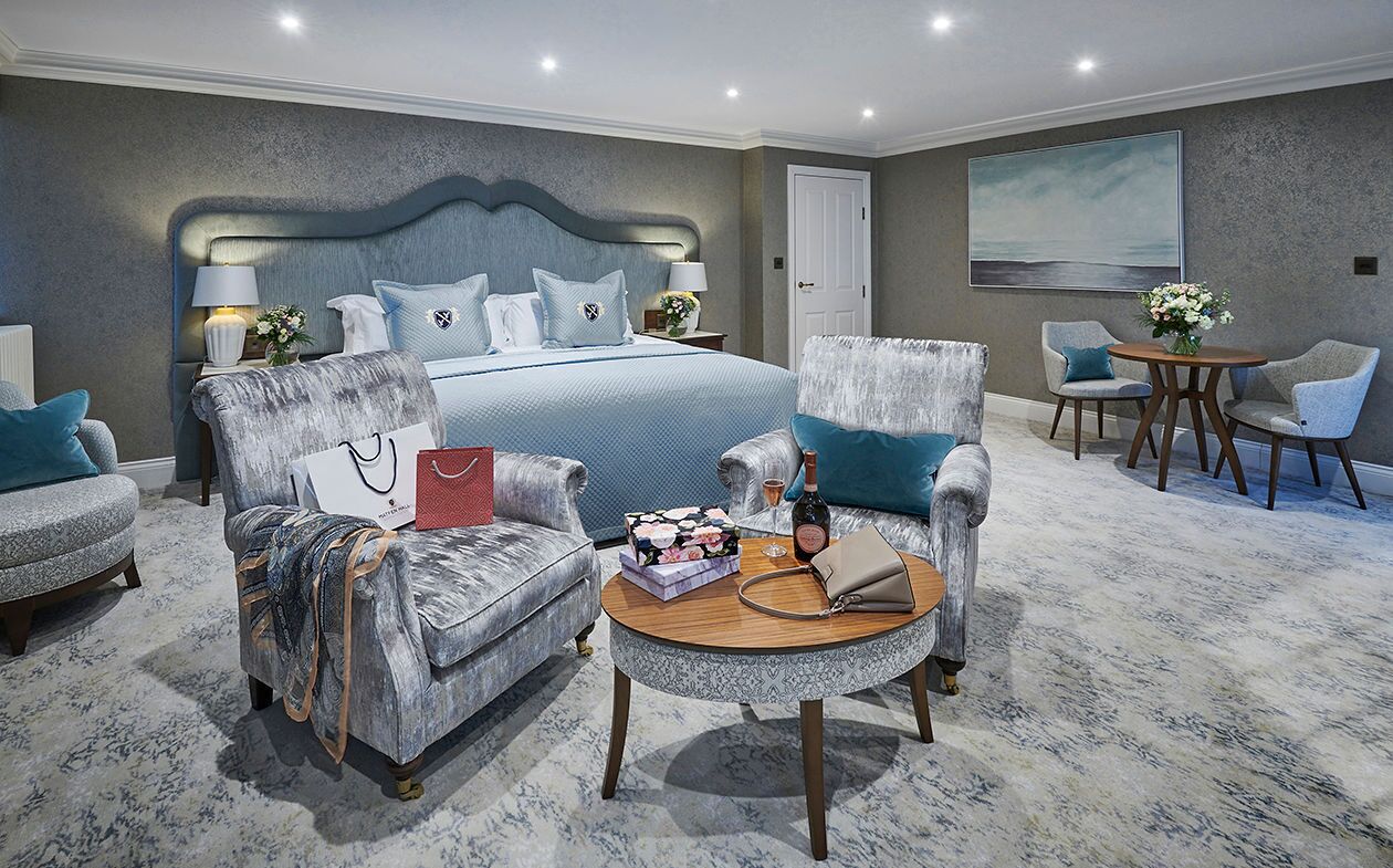 luxury double room | hypo-allergenic bedding, minibar, in-room safe, desk