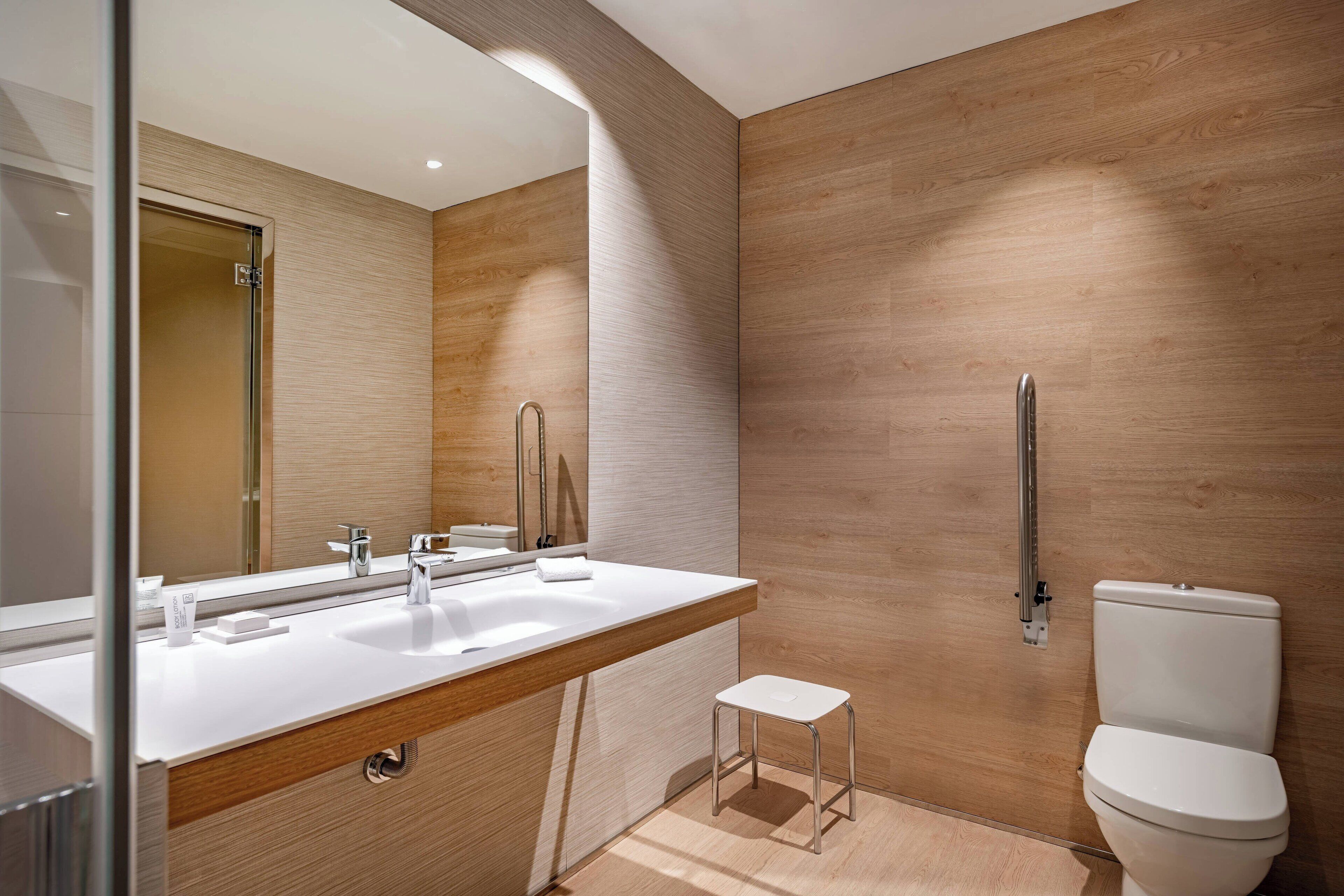 Photo - AC Hotel Diagonal L'Illa by Marriott