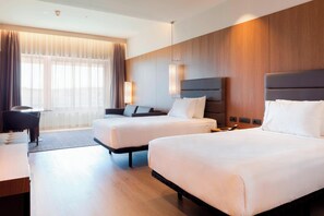 Egyptian cotton sheets, down duvets, memory-foam beds, minibar - AC Hotel Diagonal L'Illa by Marriott (Barcelona)