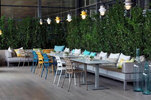 Terrace/patio - AC Hotel Diagonal L'Illa by Marriott (Barcelona)