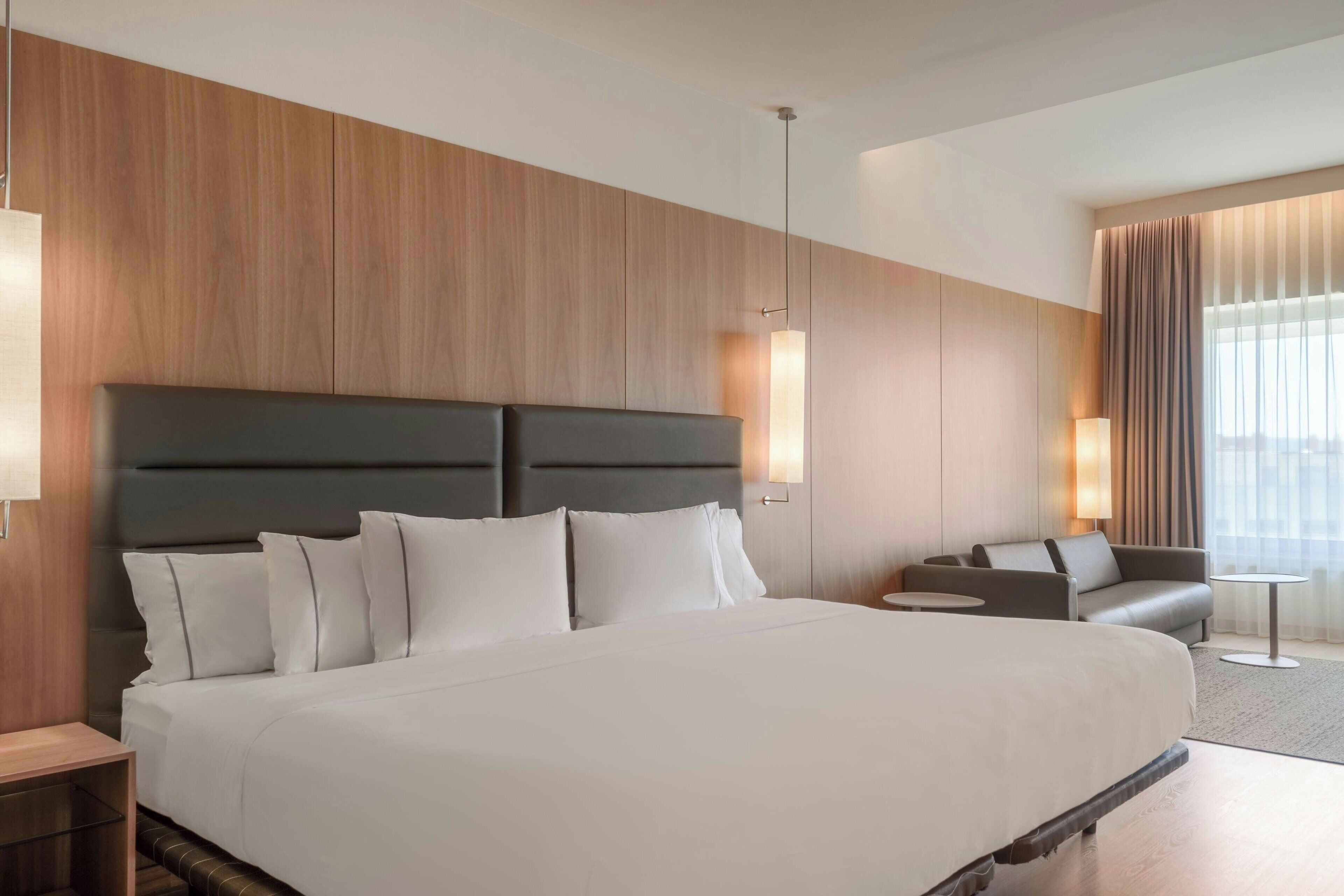 Habitación superior, 1 cama de matrimonio grande | Sábanas de algodón egipcio y edredones de plumas