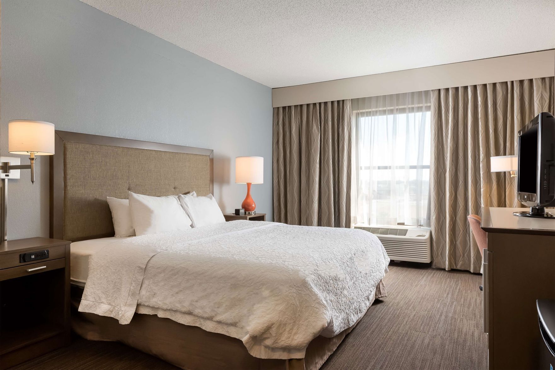 In-room safe, desk, iron/ironing board, free cots/infant beds