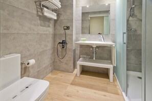 Free toiletries, hair dryer, towels
