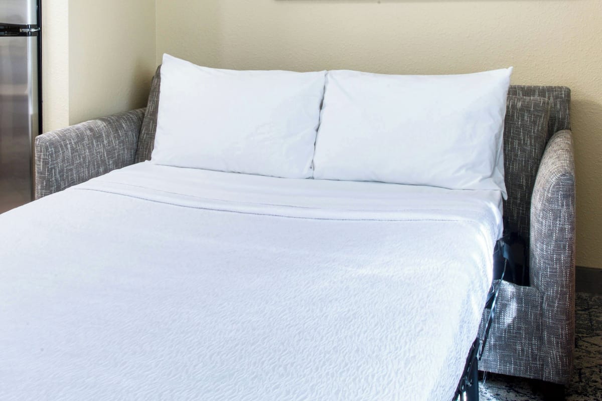 1 bedroom, in-room safe, desk, iron/ironing board