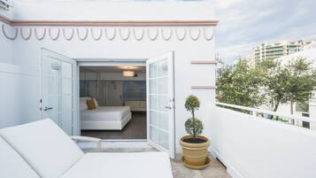 Villa Penthouse Room with Terrace 1 King Bed | In-room safe, individually decorated, blackout drapes