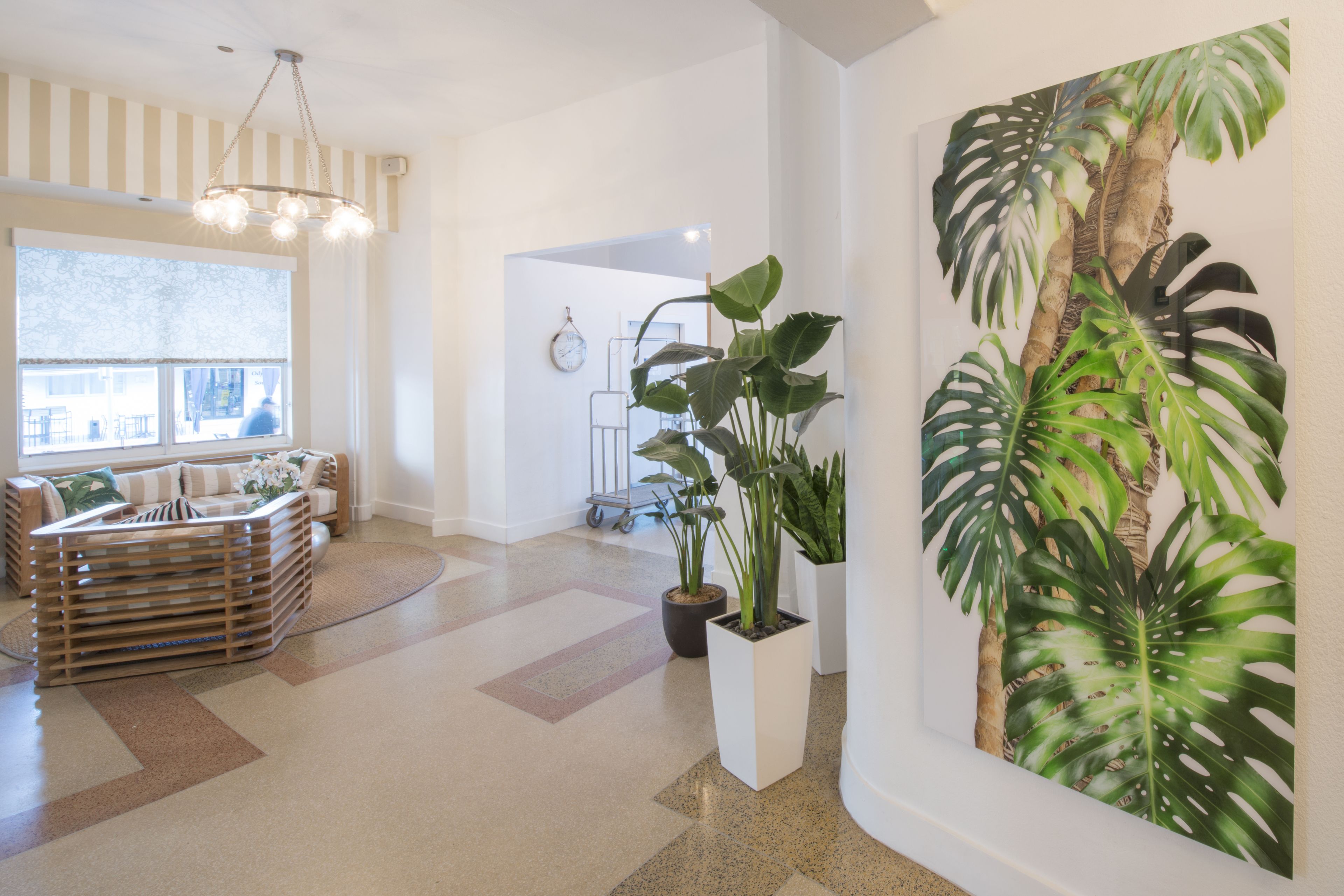 Photo - President Hotel