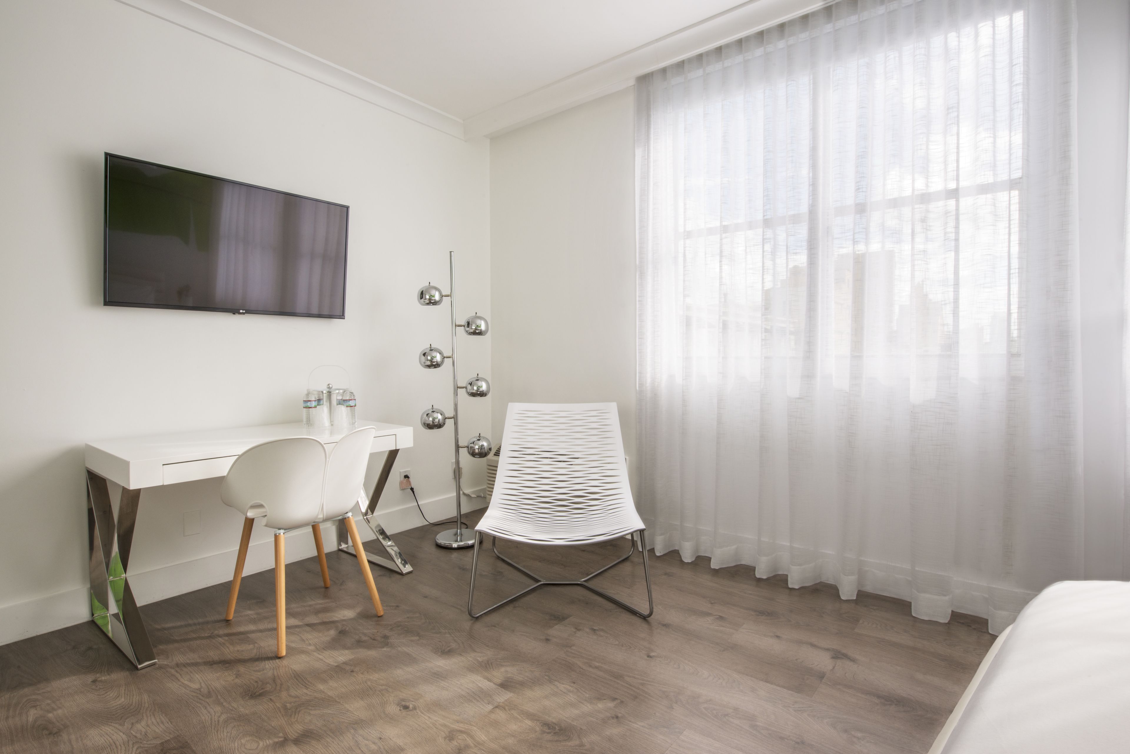 Photo - President Hotel