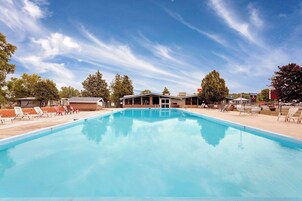 Seasonal outdoor pool