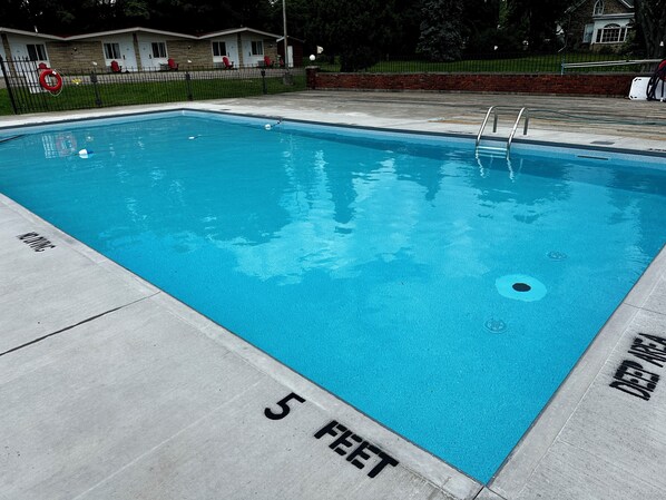 Seasonal outdoor pool