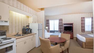 Efficiency, Chambre, 2 grands lits, non-fumeur | Bureau, espace de travail pour ordinateurs portables