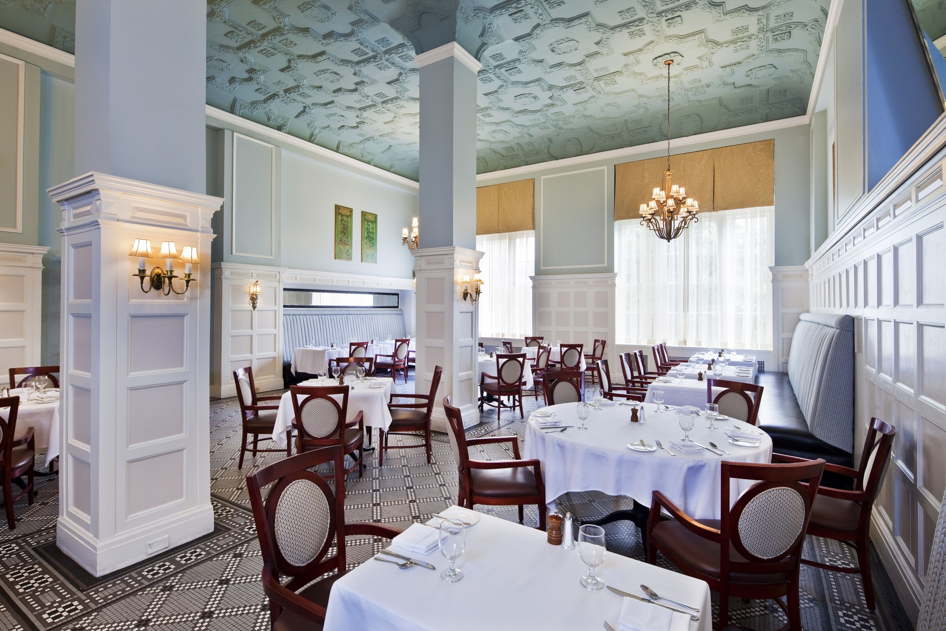 daily buffet breakfast for a fee