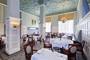 Daily buffet breakfast for a fee