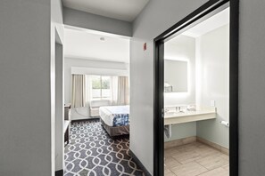 In-room safe, individually decorated, individually furnished, desk