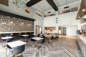 Free daily continental breakfast - Wingate by Wyndham Humble/Houston Intercontinental Airport (Humble)