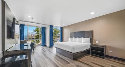 Motel 6 Oceanside, CA Marina / Camp Pendleton