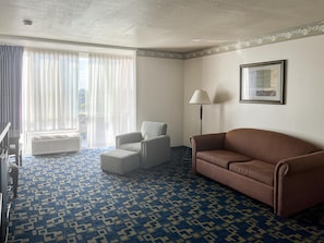 Blackout drapes, soundproofing, iron/ironing board, free WiFi - Motel 6 Oceanside, CA Marina / Camp Pendleton (Oceanside)