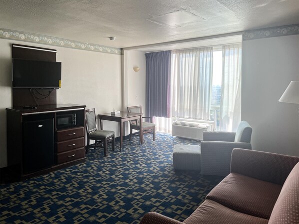 Deluxe Suite, 2 Queen Beds, Non Smoking, Refrigerator & Microwave | Blackout curtains, soundproofing, iron/ironing board, free WiFi