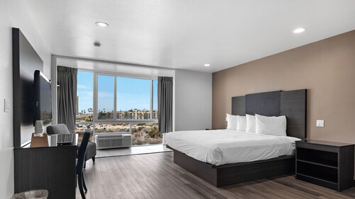 Motel 6 Oceanside, CA Marina / Camp Pendleton