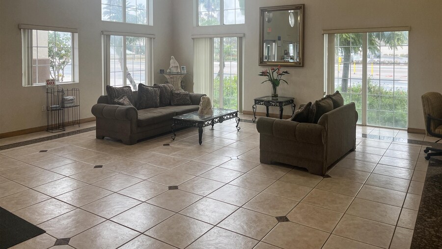 Motel 6 Oceanside, CA Marina / Camp Pendleton